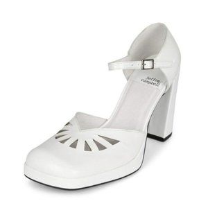 Jeffrey Campbell Maxxed Closed Toe Pumps in Ivory Box